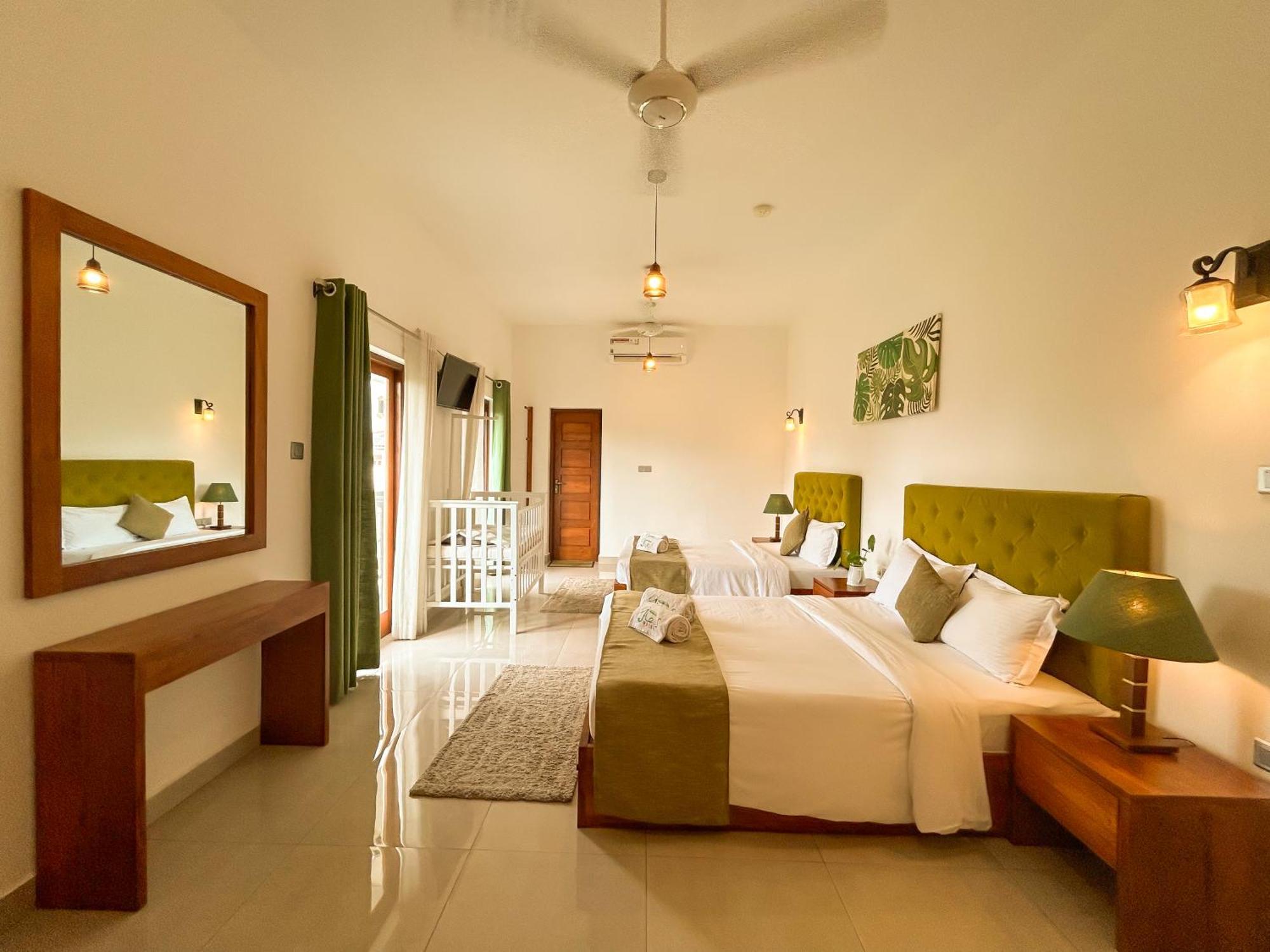 J Leaf Hotel By Blue Bird Νεγκόμπο Εξωτερικό φωτογραφία