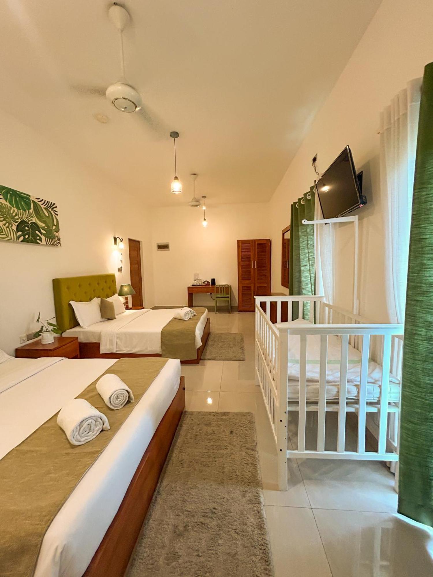 J Leaf Hotel By Blue Bird Νεγκόμπο Εξωτερικό φωτογραφία